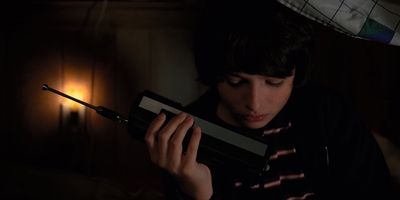 Stranger_Things_S02E01_mp42108.jpg