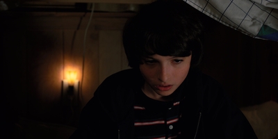 Stranger_Things_S02E01_mp42129.jpg