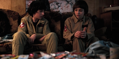 Stranger_Things_S02E02_mp45348.jpg