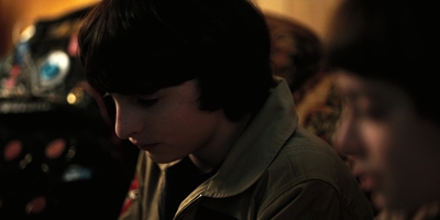 Stranger_Things_S02E02_mp45431.jpg