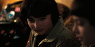 Stranger_Things_S02E02_mp45433.jpg