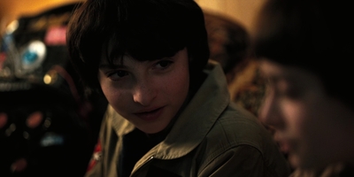 Stranger_Things_S02E02_mp45438.jpg