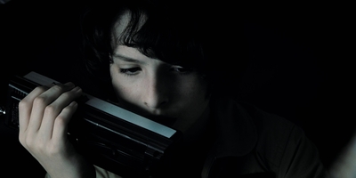 Stranger_Things_S02E02_mp45719.jpg