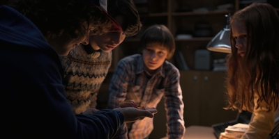 Stranger_Things_S02E03_mp47060.jpg