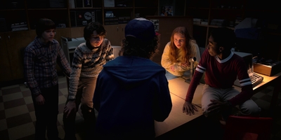 Stranger_Things_S02E03_mp47093.jpg
