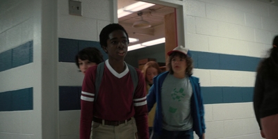 Stranger_Things_S02E03_mp47169.jpg