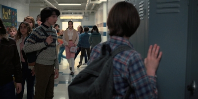 Stranger_Things_S02E03_mp47821.jpg