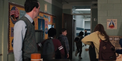 Stranger_Things_S02E03_mp47859.jpg