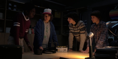 Stranger_Things_S02E03_mp47895.jpg