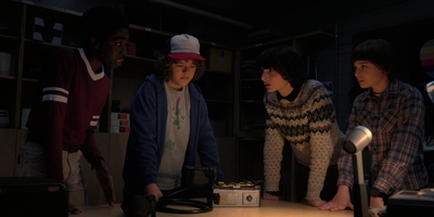 Stranger_Things_S02E03_mp47896.jpg