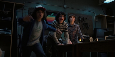 Stranger_Things_S02E03_mp47994.jpg