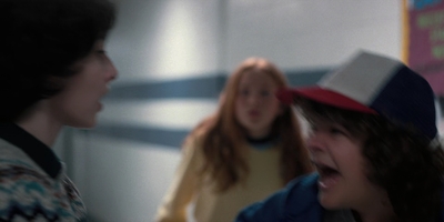 Stranger_Things_S02E03_mp48001.jpg