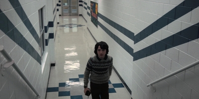 Stranger_Things_S02E03_mp48194.jpg
