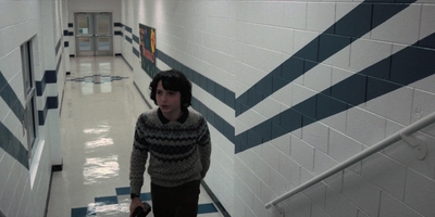 Stranger_Things_S02E03_mp48195.jpg