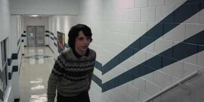 Stranger_Things_S02E03_mp48196.jpg