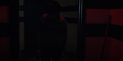 Stranger_Things_S02E03_mp48255.jpg