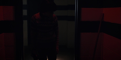 Stranger_Things_S02E03_mp48256.jpg