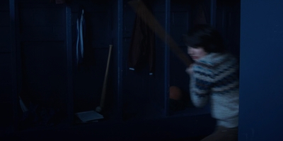 Stranger_Things_S02E03_mp48281.jpg