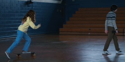 Stranger_Things_S02E03_mp48319.jpg