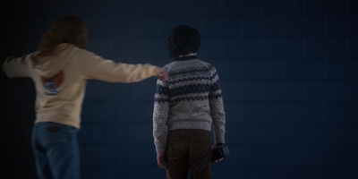 Stranger_Things_S02E03_mp48357.jpg