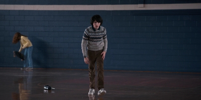 Stranger_Things_S02E03_mp48390.jpg