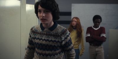 Stranger_Things_S02E03_mp48565.jpg