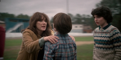Stranger_Things_S02E04_mp40041.jpg