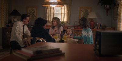 Stranger_Things_S02E04_mp40566.jpg