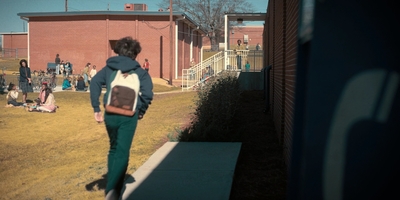Stranger_Things_S02E04_mp41326.jpg