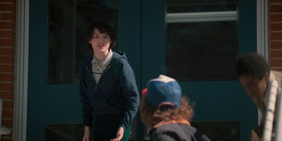 Stranger_Things_S02E04_mp41337.jpg