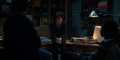 Stranger_Things_S02E04_mp41356.jpg