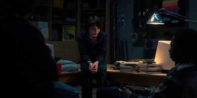 Stranger_Things_S02E04_mp41366.jpg