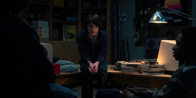 Stranger_Things_S02E04_mp41371.jpg
