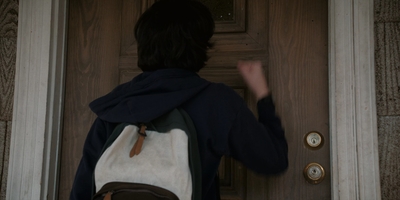 Stranger_Things_S02E04_mp42246.jpg