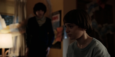 Stranger_Things_S02E05_mp42623.jpg