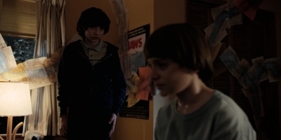 Stranger_Things_S02E05_mp42625.jpg