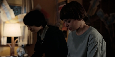 Stranger_Things_S02E05_mp42638.jpg