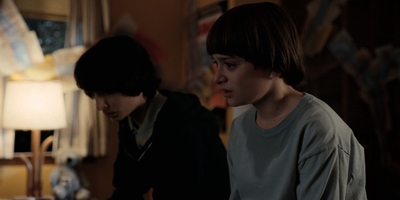 Stranger_Things_S02E05_mp42640.jpg