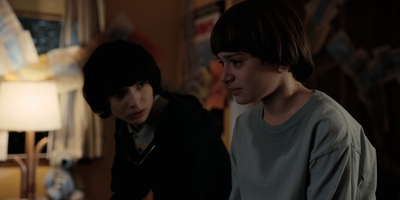 Stranger_Things_S02E05_mp42644.jpg