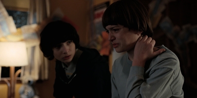 Stranger_Things_S02E05_mp42647.jpg