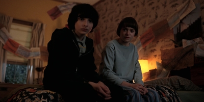 Stranger_Things_S02E05_mp42700.jpg