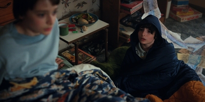 Stranger_Things_S02E05_mp43063.jpg