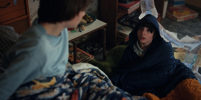 Stranger_Things_S02E05_mp43064.jpg