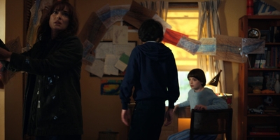 Stranger_Things_S02E05_mp43900.jpg