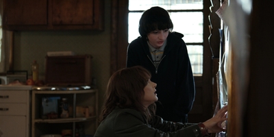 Stranger_Things_S02E05_mp43923.jpg