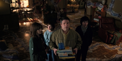 Stranger_Things_S02E05_mp43996.jpg