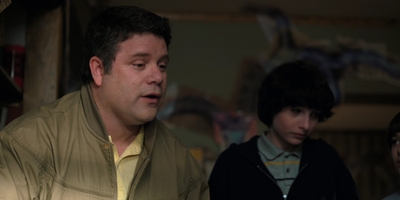 Stranger_Things_S02E05_mp44035.jpg