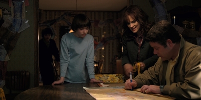 Stranger_Things_S02E05_mp44561.jpg