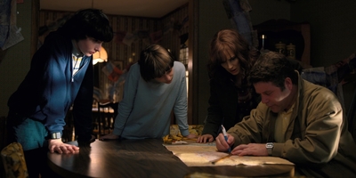 Stranger_Things_S02E05_mp44571.jpg