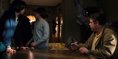 Stranger_Things_S02E05_mp44582.jpg
